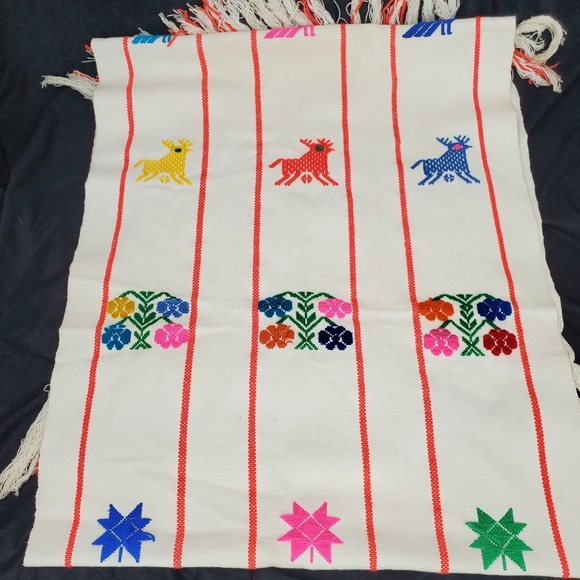 Hand Embroidered Table Runner Aztec Western Mexican Style Fringe Colorful - Picture 16 of 17